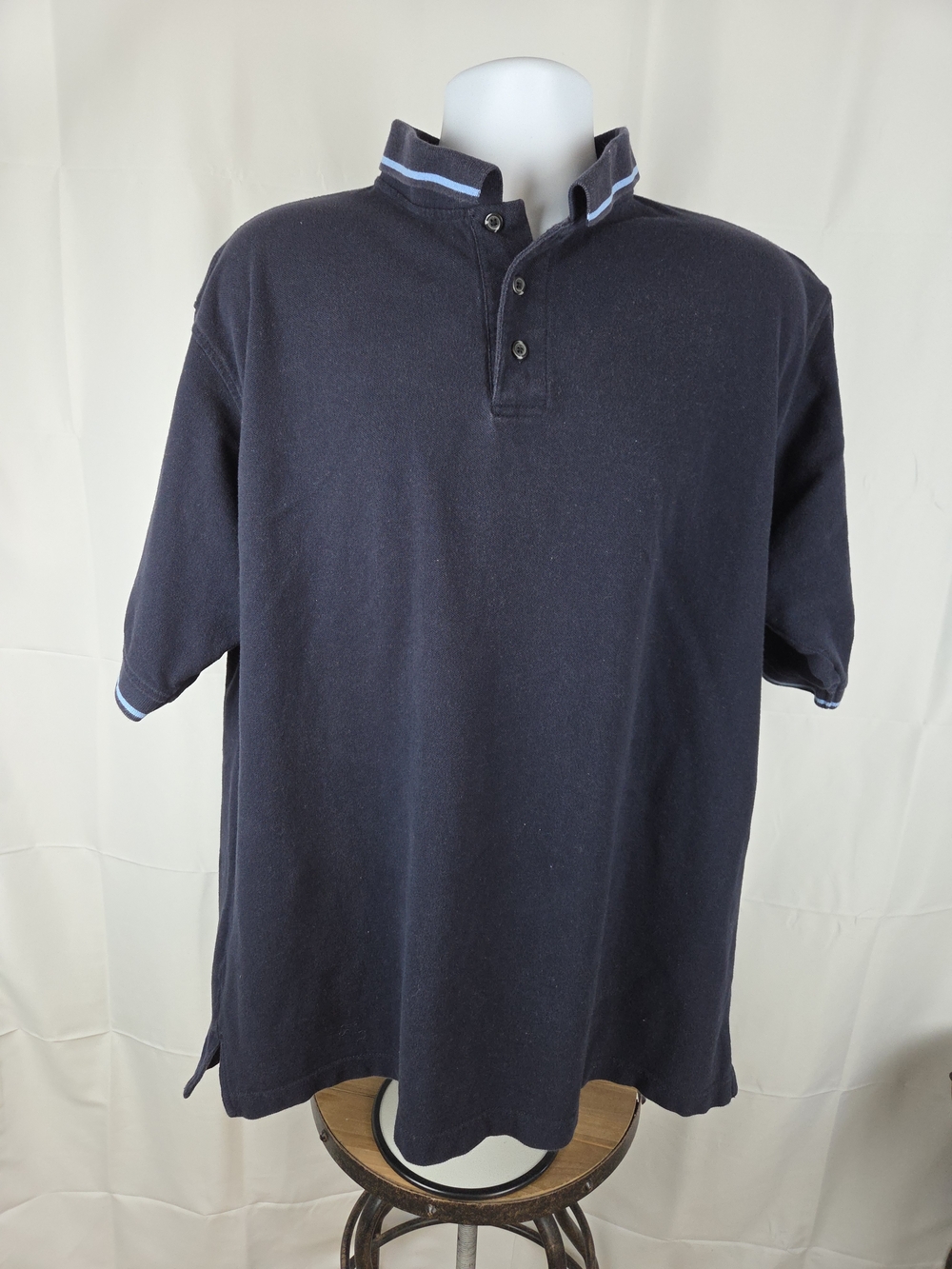 Malibu Beach brand..Men's Short-Sleeve Polo in Dark Navy with Light-Blue Trim